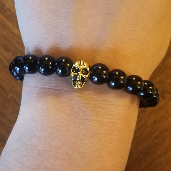 NWOT Beaded Lava Rock Skull Bracelet - Picture 4 of 4
